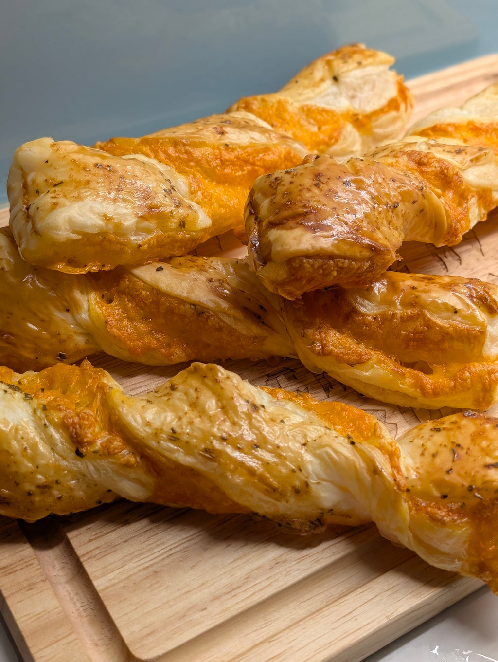 Garlic & Cheese Twists